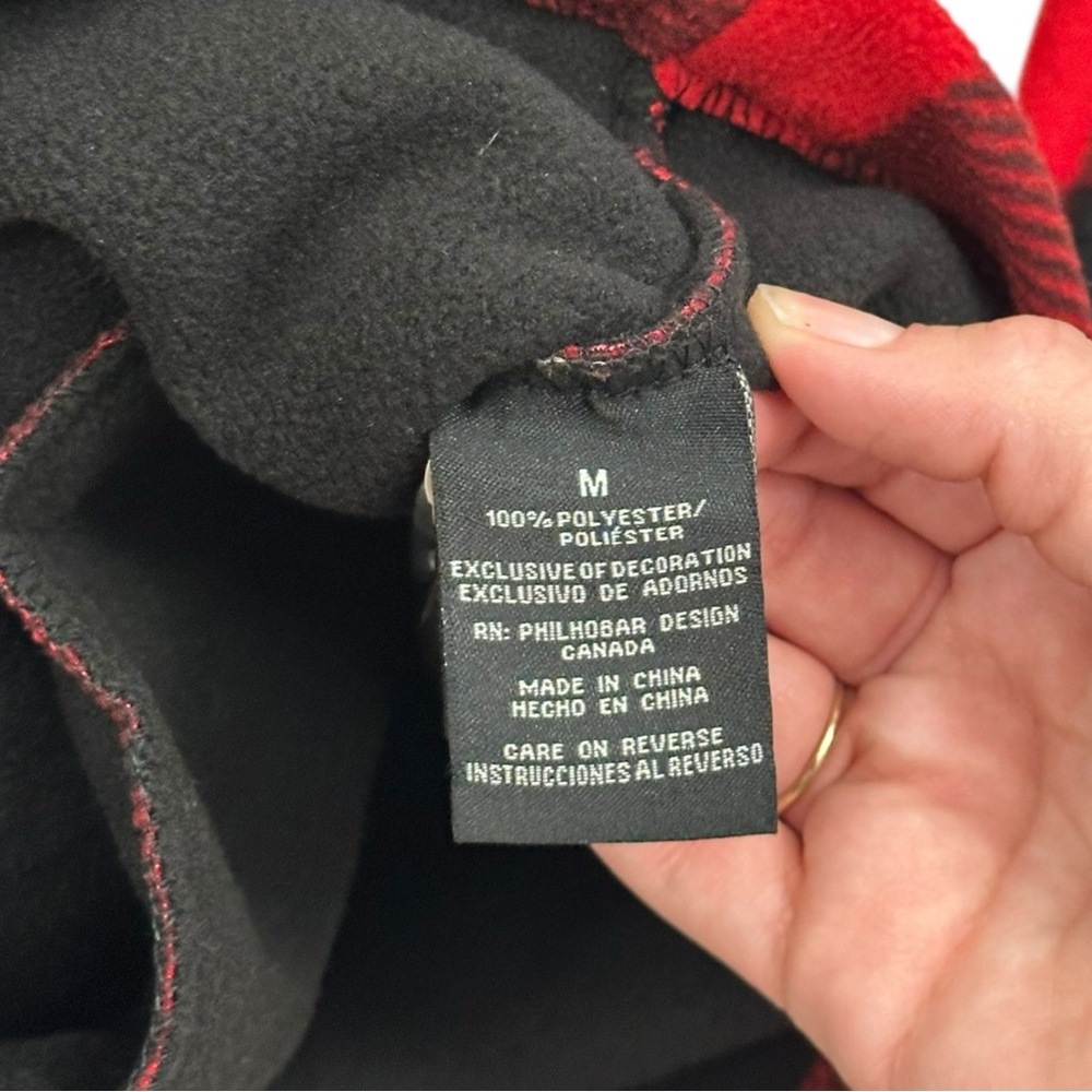 Ike Behar Red and Black Fleece Belted Jacket- Size Medium - Picture 5 of 7